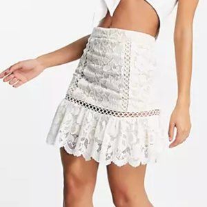 Love Triangle Lace Mini Skirt - Ivy - Size 2